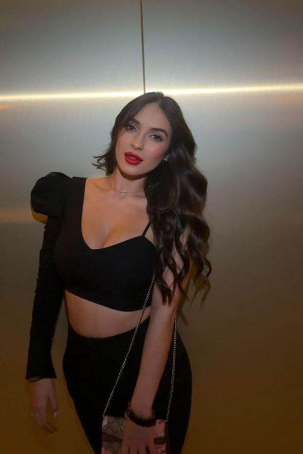 Escort - LUCIA - Ibiza Tops